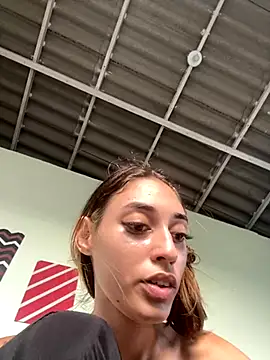 loirinhaaa online show from November 2025 07:47:02 PM