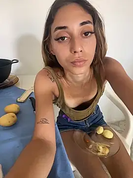 loirinhaaa online show from October 2025 03:00:01 PM