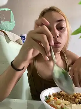 loirinhaaa online show from March 2026 05:09:02 PM