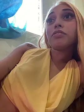 loirinhaaa online show from April 2026 06:58:02 PM