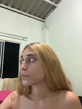 loirinhaaa online show from April 2026 10:27:02 PM