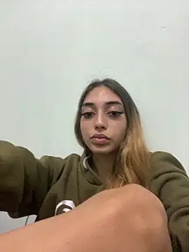 loirinhaaa online show from November 2025 03:11:01 PM