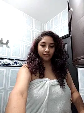 Gia Dior online show from December 2025 01:02:02 PM