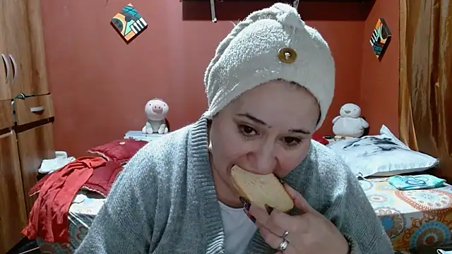 Snapshot of Sasharosee2 chatting on February 2026 12:13:02 PM Sasharosee2 online show from February 2026 12:13:02 PM