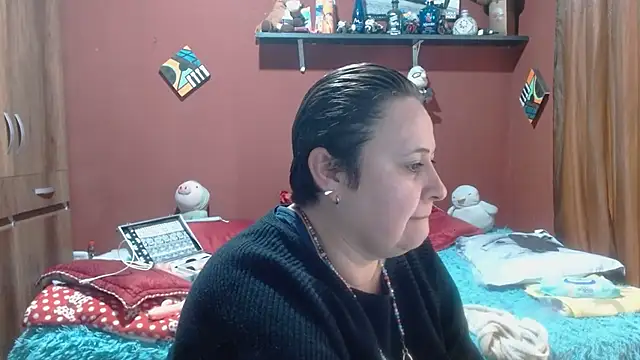 Snapshot of Sasharosee2 chatting on February 2026 01:18:01 PM Sasharosee2 online show from February 2026 01:18:01 PM