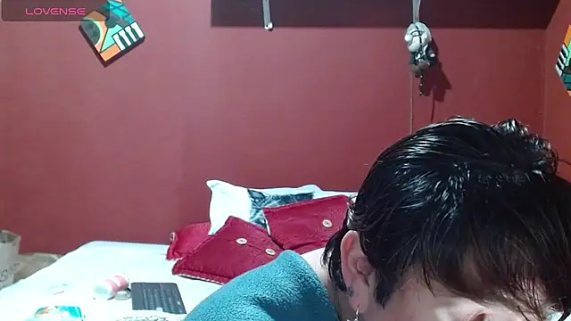 Snapshot of Sasharosee2 chatting on November 2025 01:21:01 PM Sasharosee2 online show from November 2025 01:21:01 PM