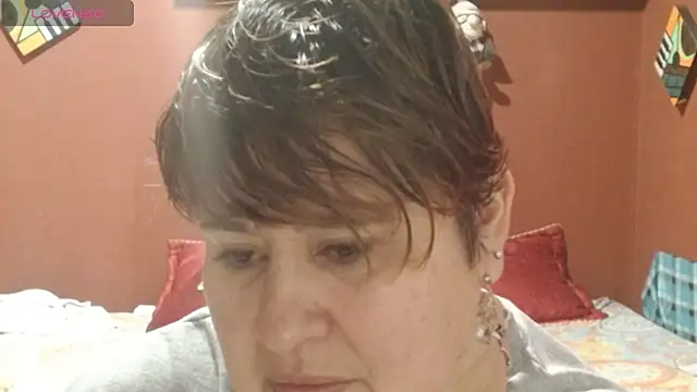 Snapshot of Sasharosee2 chatting on November 2025 12:42:02 PM Sasharosee2 online show from November 2025 12:42:02 PM