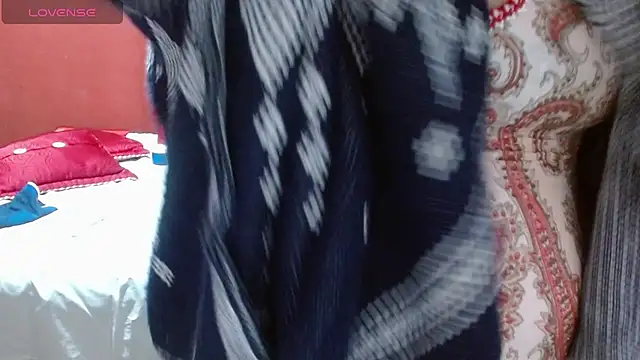 Snapshot of Sasharosee2 chatting on December 2025 12:37:01 PM Sasharosee2 online show from December 2025 12:37:01 PM