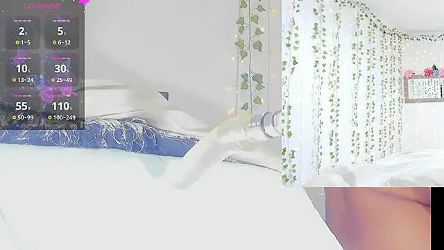 Ashley  Jones   online show from March 2026 09:07:01 AM