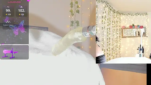 Ashley  Jones   online show from March 2026 09:08:02 AM