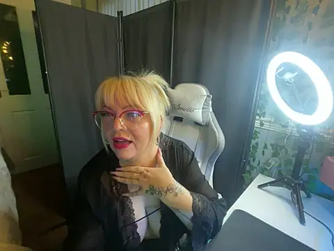 BonnyDesire online show from March 2026 06:54:01 PM