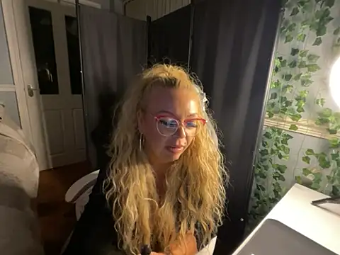 BonnyDesire online show from March 2026 07:58:01 PM