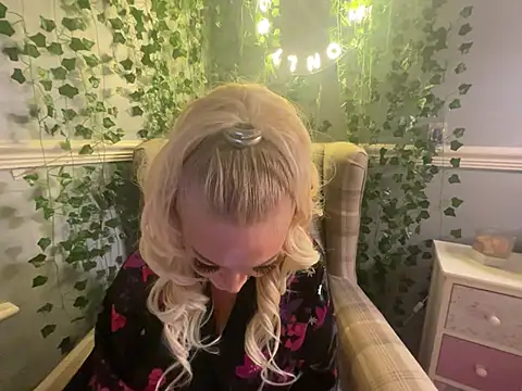 BonnyDesire online show from January 2026 08:23:02 PM