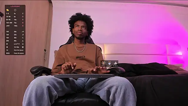 Snapshot of AllexJacob chatting on December 2025 01:17:02 PM AllexJacob online show from December 2025 01:17:02 PM