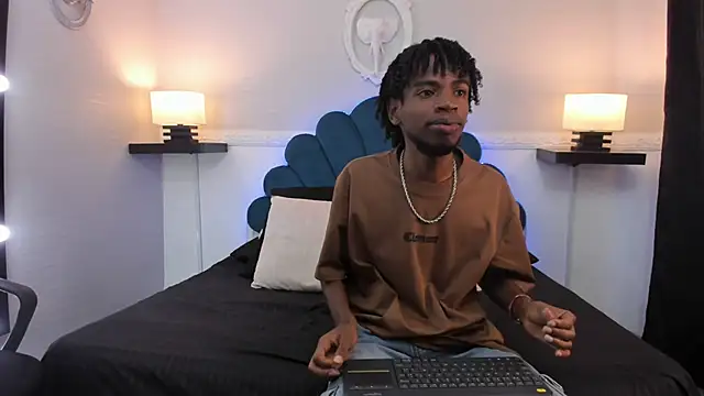 AllexJacob online show from September 2025 01:36:02 PM