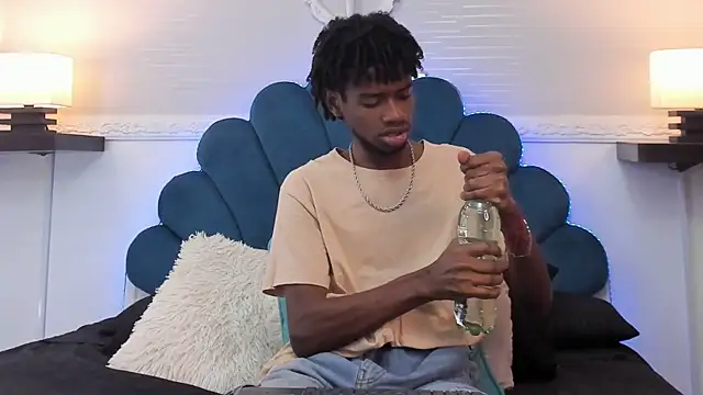 AllexJacob online show from September 2025 01:28:01 PM