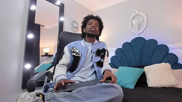 Snapshot of AllexJacob chatting on October 2025 12:59:02 PM AllexJacob online show from October 2025 12:59:02 PM