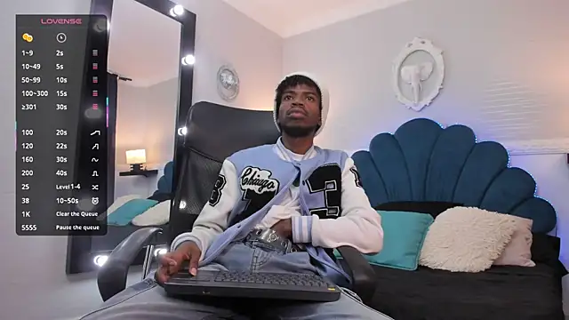 Snapshot of AllexJacob chatting on October 2025 01:12:02 PM AllexJacob online show from October 2025 01:12:02 PM