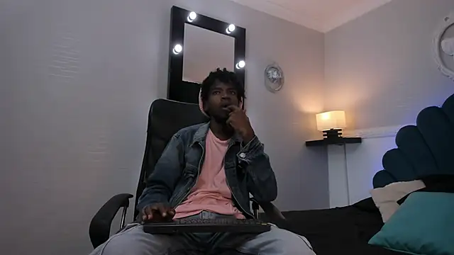AllexJacob online show from October 2025 01:23:01 PM