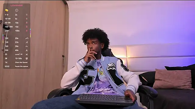 AllexJacob online show from February 2026 01:21:02 PM