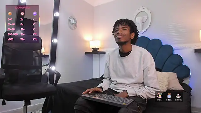 AllexJacob online show from October 2025 01:02:01 PM