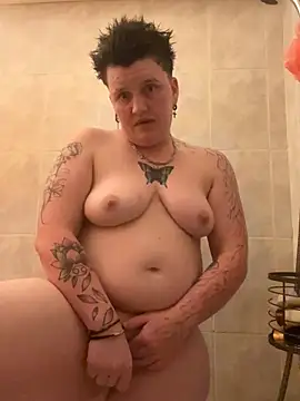 Snapshot of captaine_pioupiou chatting on October 2025 11:19:01 PM captaine pioupiou online show from October 2025 11:19:01 PM