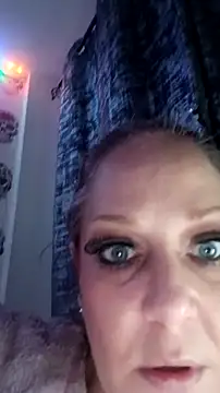 Snapshot of curvybabe88 chatting on October 2025 06:01:02 AM curvybabe88 online show from October 2025 06:01:02 AM