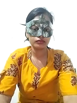 ms-naina online show from April 2026 08:33:01 PM