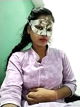 ms-naina online show from December 2025 06:23:02 PM