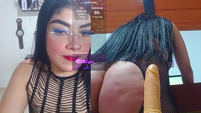 Snapshot of dakota_funny chatting on October 2025 06:12:02 PM dakota funny online show from October 2025 06:12:02 PM