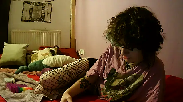 Nydia Levine online show from October 2025 03:24:02 PM