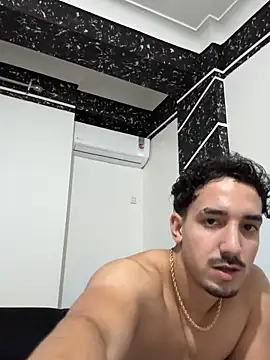 fuck   boyy online show from December 2025 03:03:01 PM