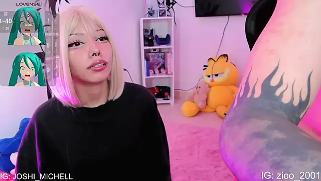 Everlong  online show from December 2025 09:14:01 PM