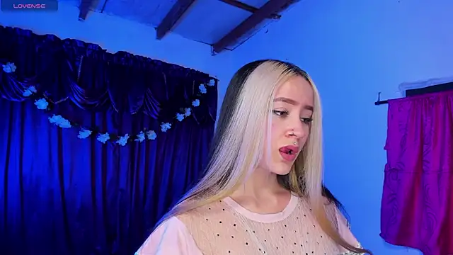 Shairaclark  online show from February 2026 12:54:02 AM