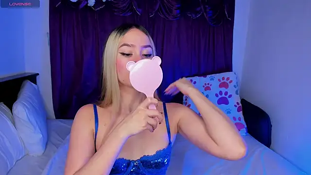 Shairaclark  online show from May 2026 02:27:02 AM