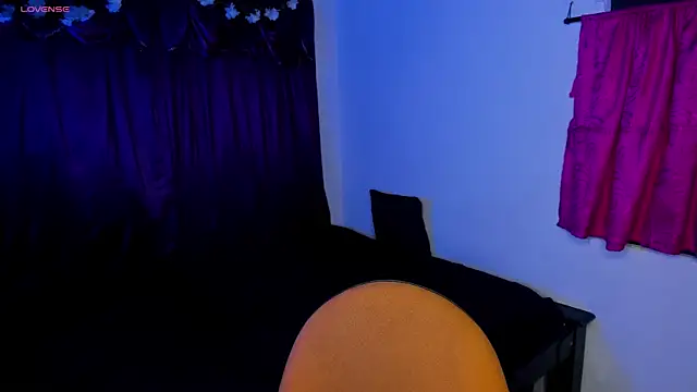 Shairaclark  online show from March 2026 01:39:01 AM