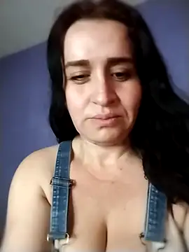 nailylol online show from March 2026 10:05:01 PM