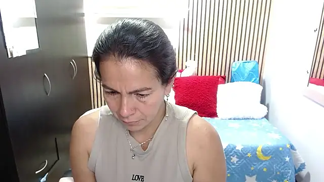 camilavargas  online show from June 2026 08:28:01 PM