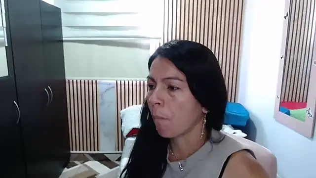 camilavargas  online show from May 2026 04:26:02 PM