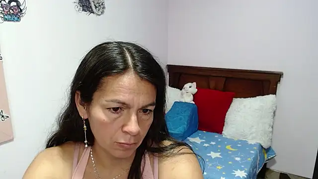 camilavargas  online show from July 2026 06:56:01 PM