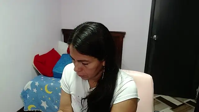 camilavargas  online show from July 2026 06:52:02 PM