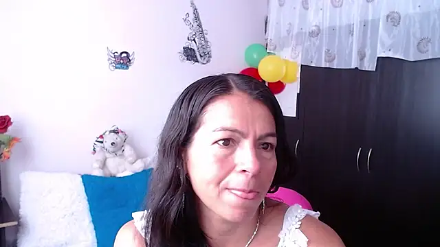 camilavargas  online show from September 2025 08:26:02 PM