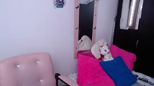 Snapshot of camilavargas_ chatting on November 2025 08:31:02 PM camilavargas online show from November 2025 08:31:02 PM