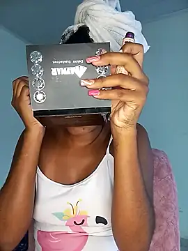 Snapshot of Beauty_Luci chatting on October 2025 01:56:02 PM Beauty Luci online show from October 2025 01:56:02 PM