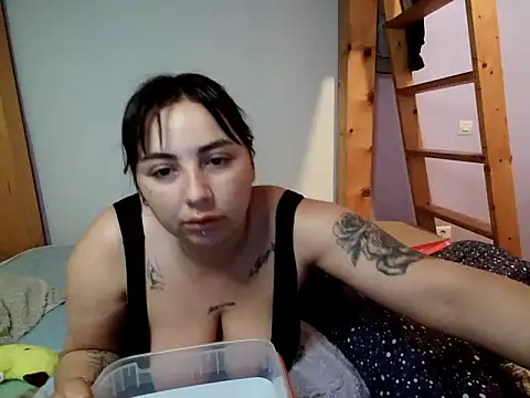 Emilie 1 online show from March 2026 03:01:02 PM