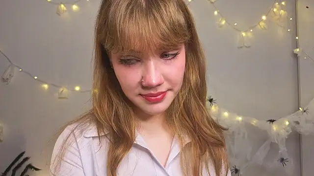 pienaple online show from October 2025 04:09:01 AM