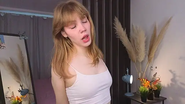 pienaple online show from November 2025 04:05:02 AM