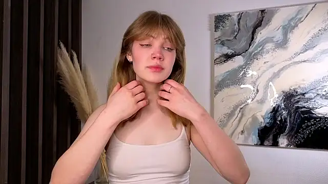 pienaple online show from February 2026 04:09:02 AM