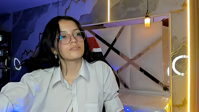 sophiadoll tf online show from December 2025 08:34:02 PM