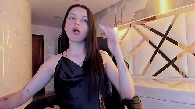 Snapshot of sophiadoll_tf chatting on May 2026 09:34:01 PM sophiadoll tf online show from May 2026 09:34:01 PM